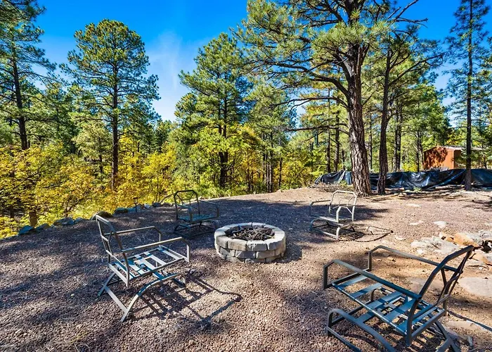 Wild West Wonder * Pinetop-Lakeside